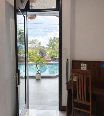 Threeway Riverside Villa
