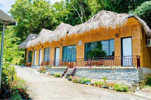 Mai Chau Mountain View Homestay Thảo Ly - Bản Nhót