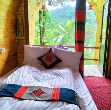Homestay Sin Suối Hồ