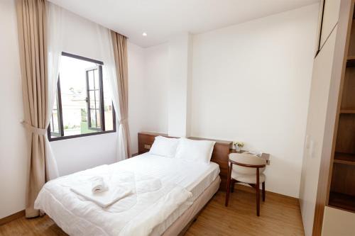 GO VILLA - ApartHotel Thao Dien