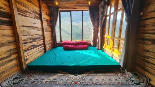 Ura Ura Homestay