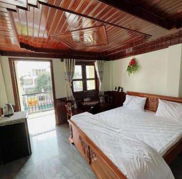 Nam Sông Hậu Hotel