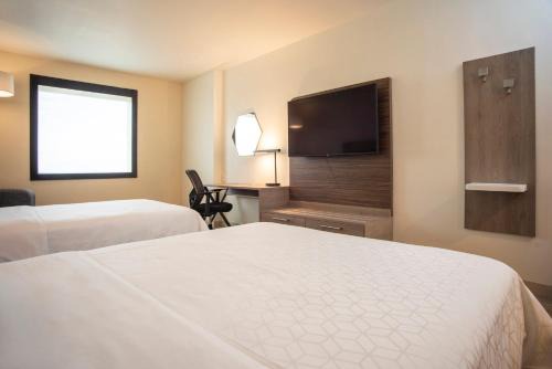 Holiday Inn Express Guadalajara Iteso by IHG in Guadalajara