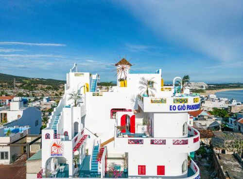 Happiness Hotel