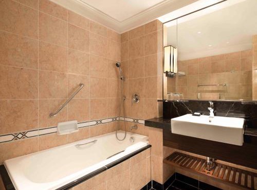 Sheraton Saigon Grand Opera Hotel