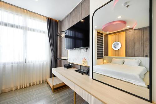 Lotus Airport Hotel Saigon
