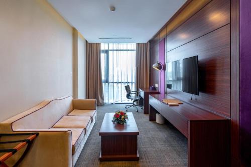 Becamex Hotel New City
