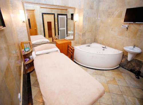 A25 Signature Hotel
